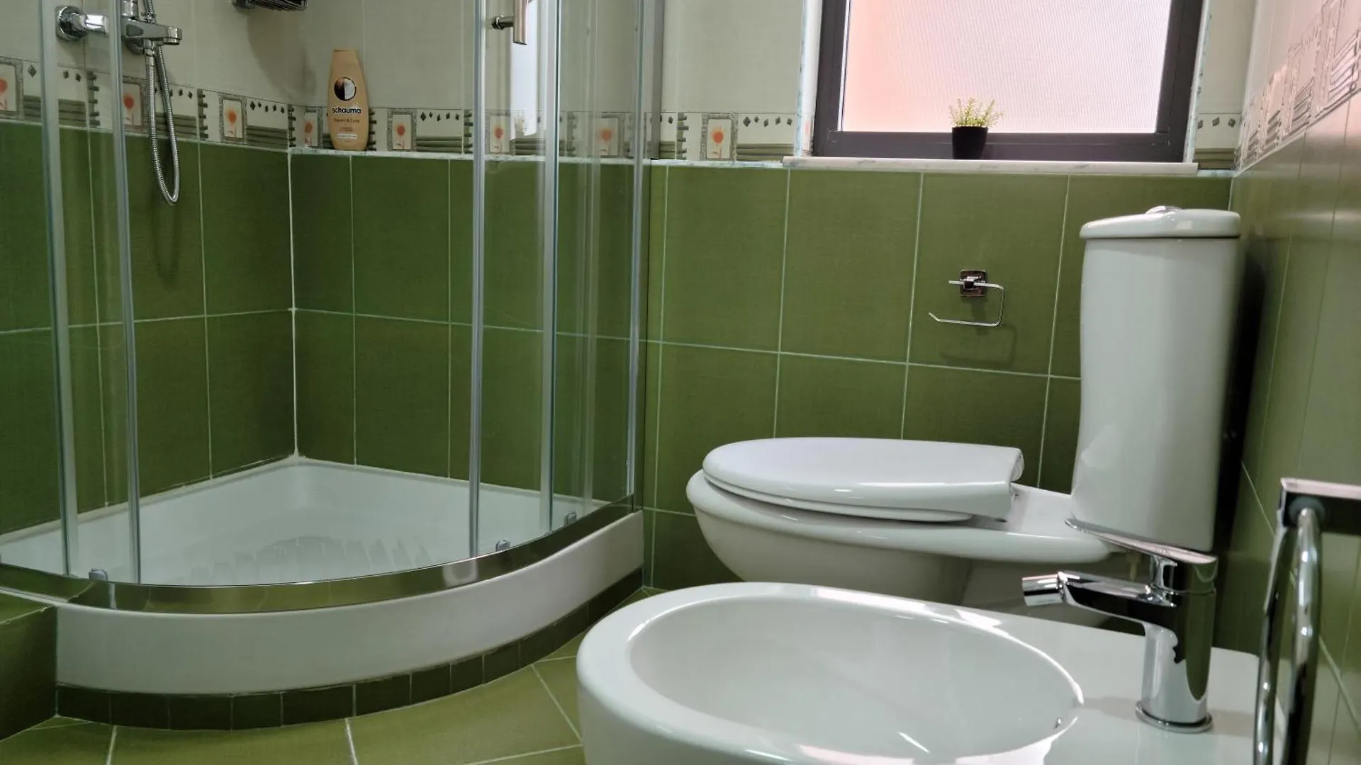 Gledis Apartment Tirana - Panoramic City Terrace